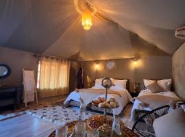 Aladdin Merzouga Camp，位于梅尔祖卡的酒店