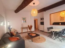 Appartement intra muros avec cour privée