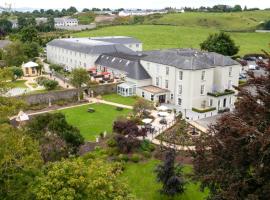 County Arms Birr，位于比尔的酒店