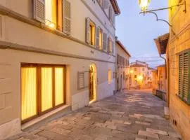 Palazzo Falcinelli Luxury Room in Montepulciano Air Conditioning and Elevator