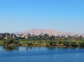 luxor west bank