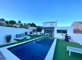 VILLA LAURANA HYERES 6 personnes Piscine chauffée