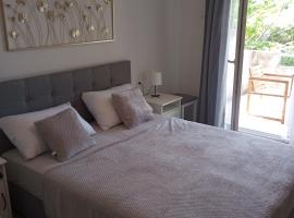 Apartmani Maris Rab，位于拉布的酒店