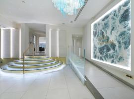 Hotel Ristorante Toscana，位于阿拉西奥的酒店