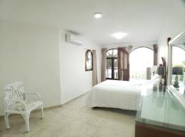 Immaculate 1-Bed Apartment in Cofresi，位于Las Flores的酒店