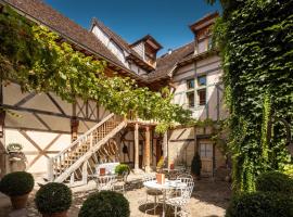 Le Champ des Oiseaux Hôtel & Spa，位于特鲁瓦的酒店