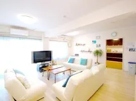 white beach house - Vacation STAY 29009v