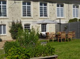 Les Oiseaux de Passage，位于Chaillevois的酒店