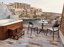 Blu Waters Boutique Hotel，位于克伦蒂的带停车场的酒店