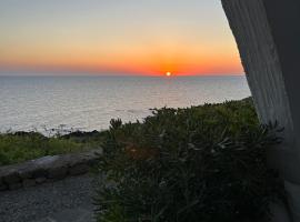 Punta Tre Pietre 37 - Vista Tramonto，位于Scauri的酒店