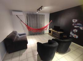 Apartamento Parque Itaimbé - Centro - Garagem，位于圣玛丽亚的酒店