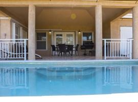 5 mins to Beach Pool BBQ Dedicated Workspace