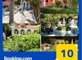 Aegina town, summer house，位于爱琴娜岛的酒店