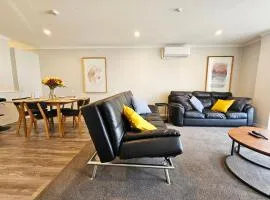 Spacious & Luxurious Newtown Central