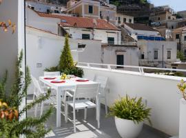 Rooftop 19_Amalfi Luxury Suite，位于阿马尔菲的豪华酒店