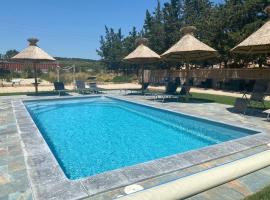 Gîtes Le Mas Guiraud，位于博凯尔的酒店