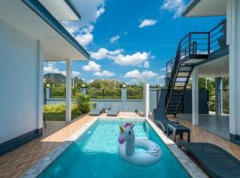 Lark Pool Villa Aonang Krabi，位于奥南海滩的度假屋