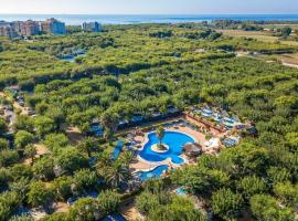 Camping La Masia - Maeva Vacansoleil，位于布拉内斯的Spa酒店