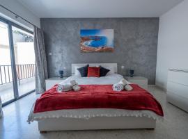 Spacious 3 bedroom Apartment in the Heart of St Julians，位于圣朱利安斯的公寓