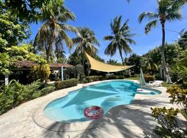 Beautiful beach house in Los Cobanos El Salvador，位于洛斯科巴诺斯的度假短租房