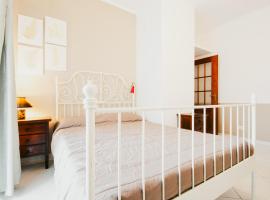 FREE PARKING - All'Ombra dell'Eremo，位于Marano di Napoli的自助式住宿