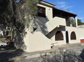 Serenity Agia Eleni Vacation House，位于考考纳里斯的酒店