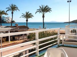 Magaluf Beach Duplex I Calviá I Sea view，位于马盖鲁夫的酒店