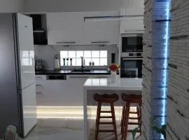 Apervill Luxury House