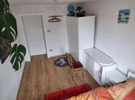 Relax, Cozy and Welcoming Room Near train station，位于Kleinbettingen的酒店