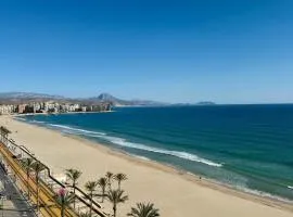 Vistas al Mar, Piscina y Playa