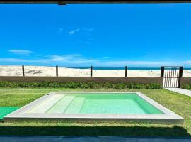 Beachfront Duplex #A10 em Barro Preto by Carpediem，位于普赖尼亚的酒店