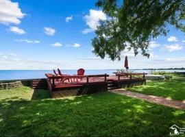 Restored historic log cabin & deck on Lake Erie