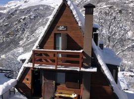 Chalet charme vista panoramica sauna idromassaggio (Chalet Fanella)，位于瓦托内切的酒店