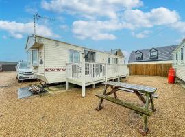 6 Berth Caravan In Hunstanton, Ideal For Seaside Holidays Ref 13004l，位于亨斯坦顿的酒店