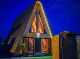 KOVU chalet，位于兹拉马的木屋