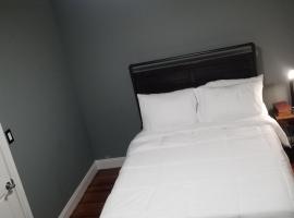 A comfy place in queens，位于Cambria Heights的酒店