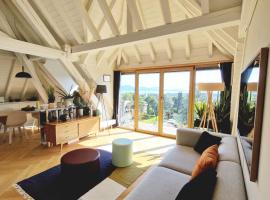 Attic Apartement - Penthouse 2 Bedrooms，位于克里西耶的酒店