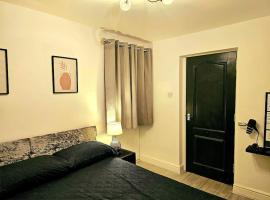 Modern & Cosy 1 bedroom flat，位于布里真德的酒店