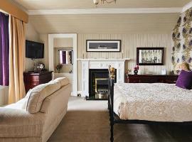 阿兹住宿加早餐旅馆，位于奥本的酒店