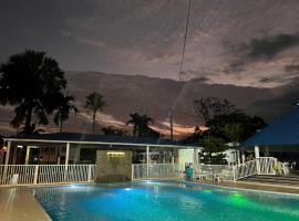 Hotel Alpes el caney，位于雷斯特雷波的酒店