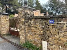 Maison au Pied de la Sainte Victoire