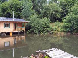 Glamping-Paradies am Dengler Hof，位于Hohenberg an der Eger的露营地