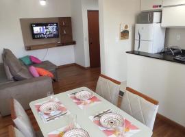 Apto Central, Conforto Stª Helena, 5min do Centro，位于尤西德福拉的酒店