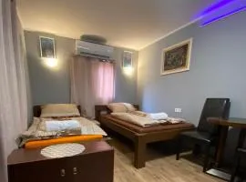 Babér Apartmanház Balatonakarattya