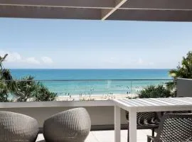 Netanya Noosa Beachfront Resort