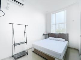 Citara Jaya Guesthouse Mitra RedDoorz，位于贝克西的酒店