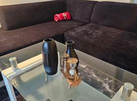 skyline flat with free parking，位于罗伦斯固克的酒店