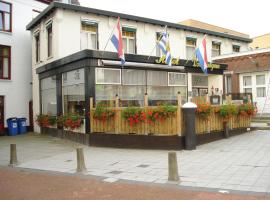 图伦尼克酒店，位于泰尔讷曾的酒店