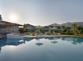 Restia Suites Exclusive Resort -Adults Only，位于阿尔米罗斯海滩的无障碍酒店