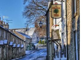 The Orange Tree Hotel, Kirkby Lonsdale.，位于康福斯的酒店